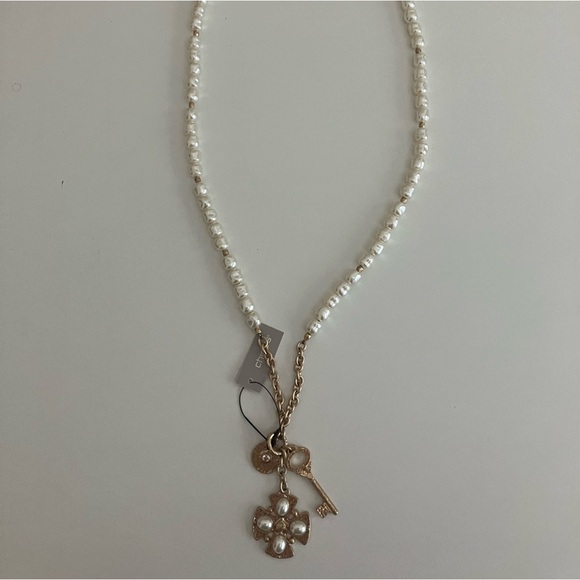 Chicos Pearl necklace - Picture 1 of 3